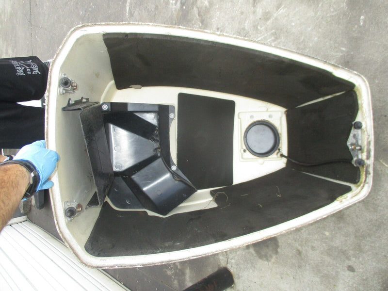 1996 Suzuki outboard DT 225hp 2-stroke top cowling