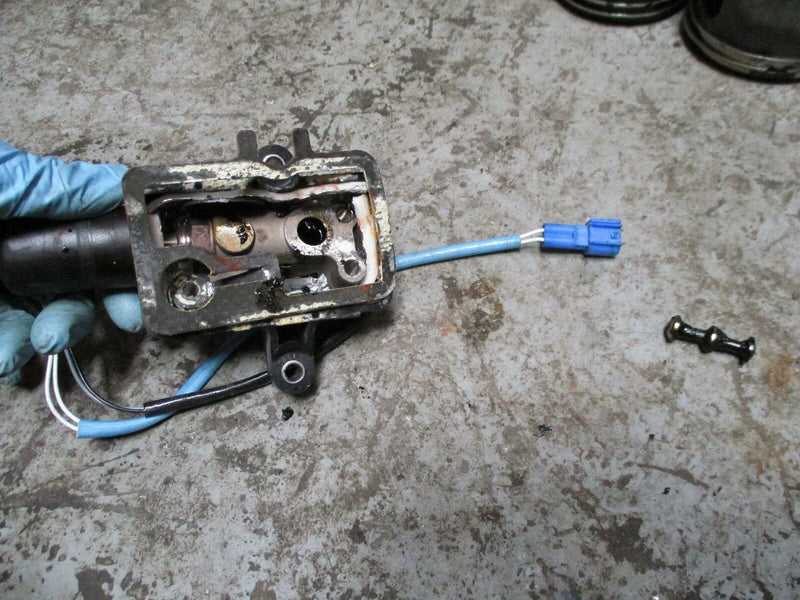 2001 Yamaha 200hp HPDI LZ200txrz outboard oxygen sensor 68f-8592A-00-00