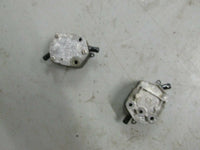 Load image into Gallery viewer, 1995 Yamaha outboard 225 hp V-X saltwater series fuel pump 6E5-24410-03-00
