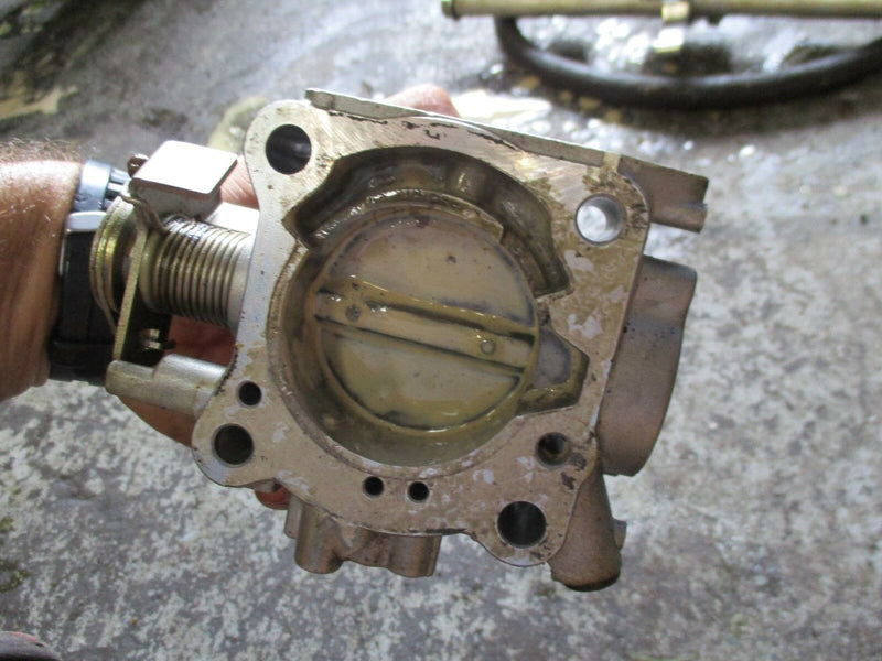 2001 Suzuki DF115 outboard throttle body with CTP switch 13300-90j00