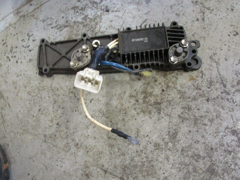 2001 Suzuki DF 90 09001F-151667 4 stroke rectifier regulator 32800-90J00
