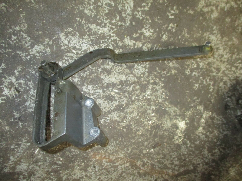 2002 Yamaha 100hp outboard 4-stroke F100TLRA shift bracket
