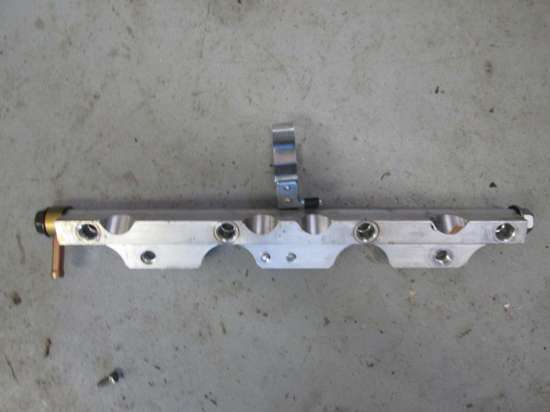 2002 Suzuki DF 90 100 115 4 stroke fuel rail 15751-90J03