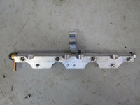 Load image into Gallery viewer, 2002 Suzuki DF 90 100 115 4 stroke fuel rail 15751-90J03
