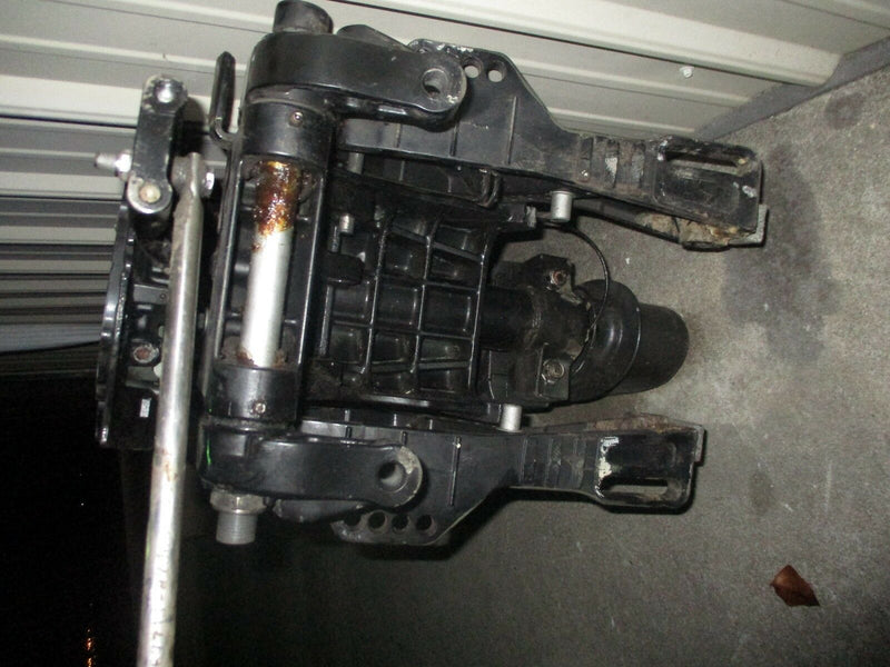 2002 Suzuki DF 50 hp outboard midsection