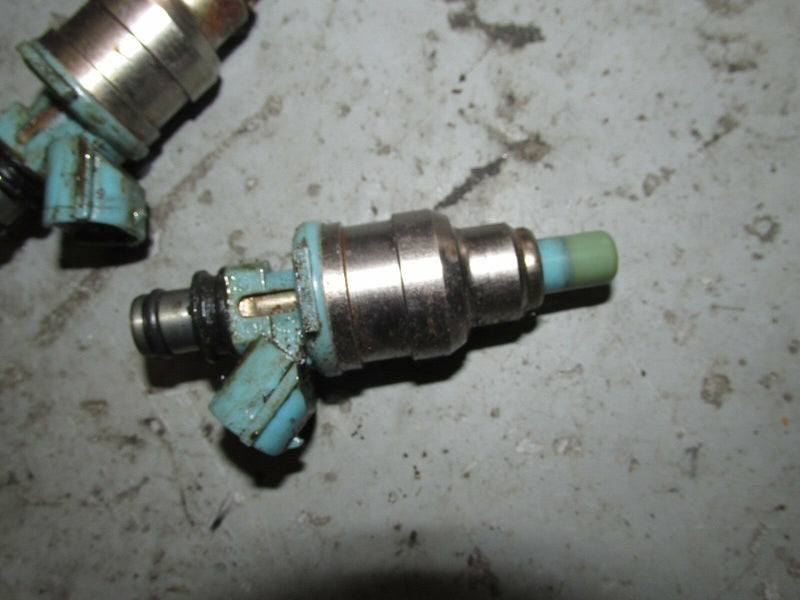 1994 Suzuki Outboard DT 200 two stroke fuel injector 15710-92E01
