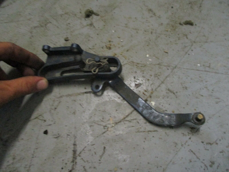 1990 yamaha outboard 85 hp shift bracket