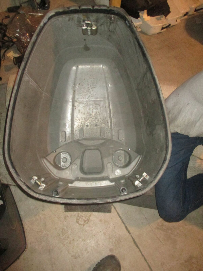 Yamaha SWS OX66 200hp outboard top cowling
