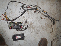 Load image into Gallery viewer, 1988 Johnson J200TXCCR outboard Wire Harness junction box
