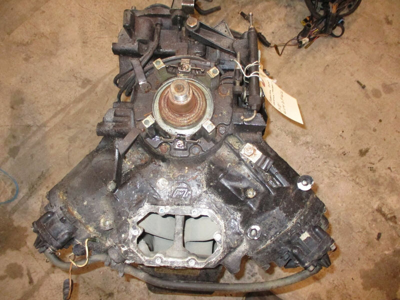 Johnson OceanRunner 200hp outboard crankcase powerhead FOR PARTS