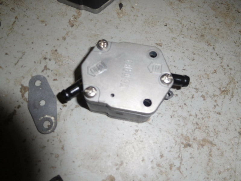 2002 Yamaha Outboard 225 hp Saltwater series II fuel pump 6E5-24410-03-00