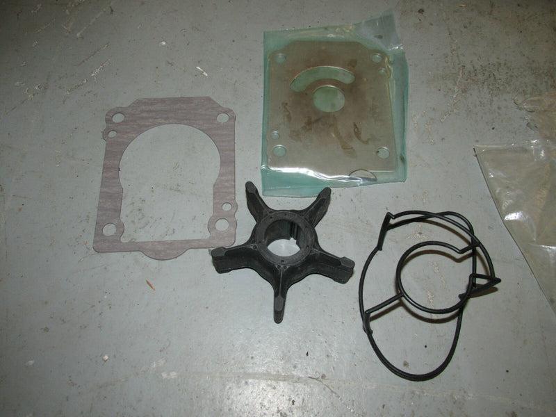 NEW Suzuki water pump kit 17400-96J00