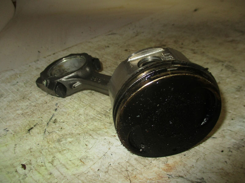 Suzuki DF70 70hp outboard piston and rod (12111-99E01)