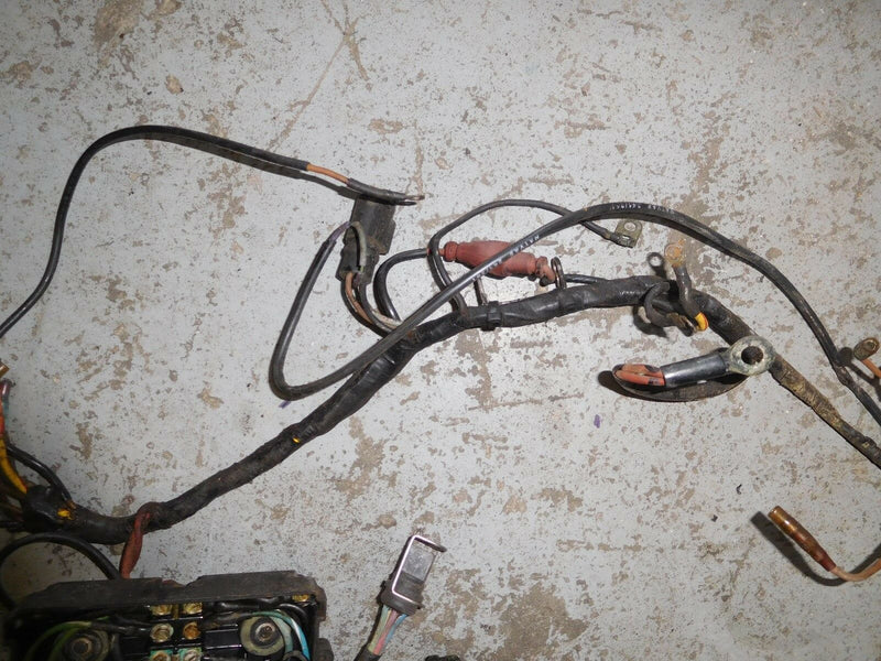 1988 Johnson J200TXCCR outboard Wire Harness junction box