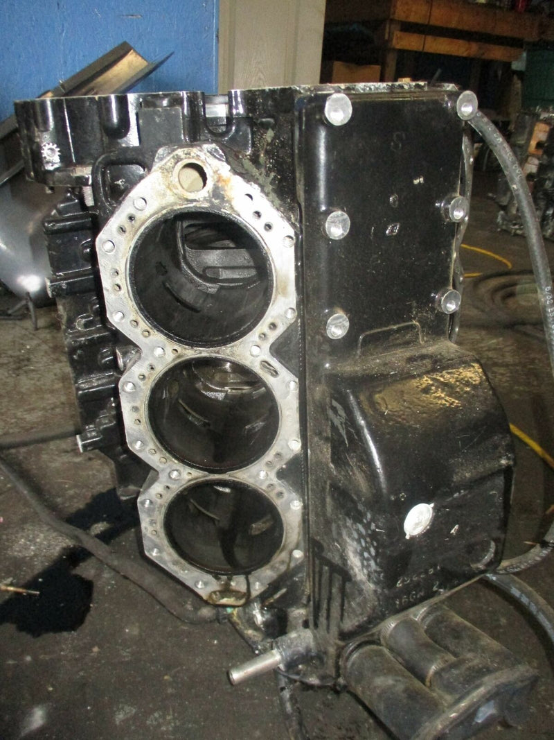 Evinrude Ficht 150hp outboard crankcase block