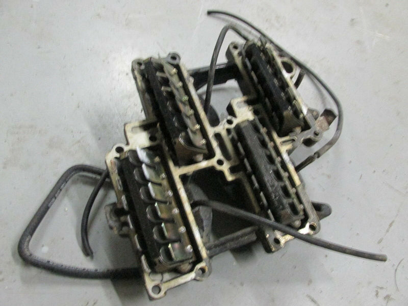 1998 Johnson J130TXACB outboard 2-stroke reed valve set intake manifold 0439042