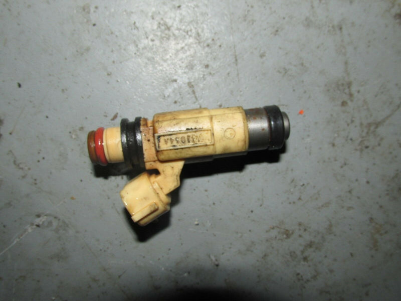 2004 Yamaha Outboard F200TXRC 4 stroke fuel injector 69J-13761-00-00