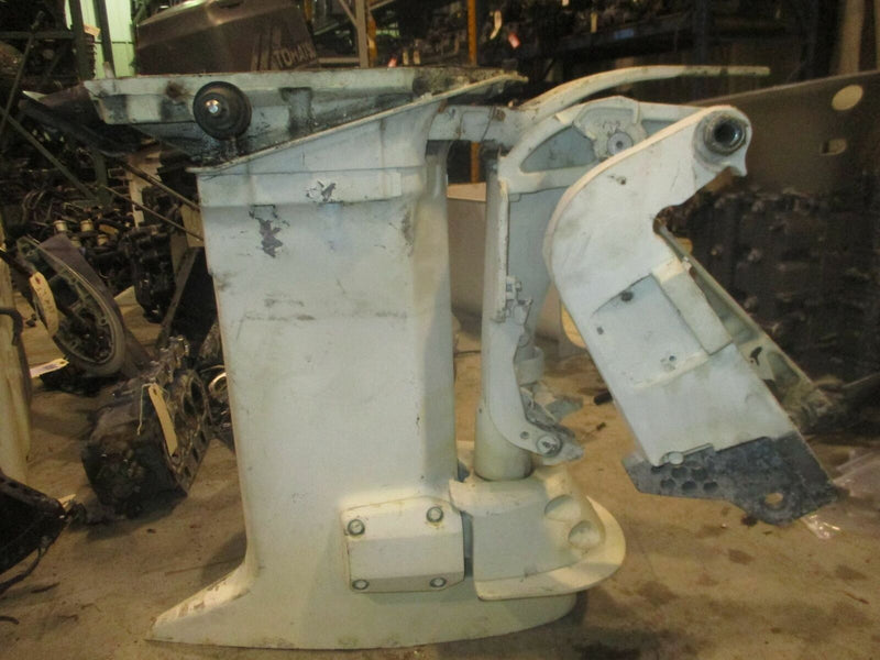 Evinrude 200hp Ocean Pro 2-Stroke Outboard 25in Shaft Midsection