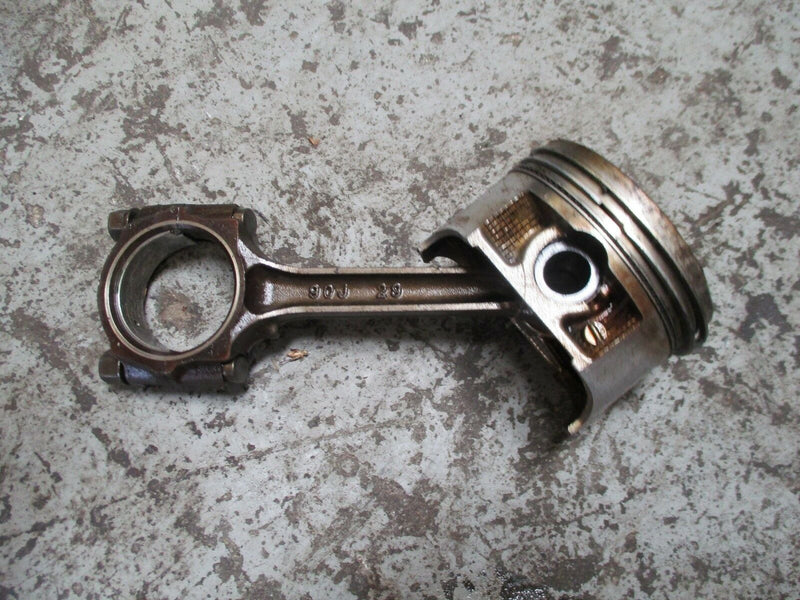 2005 Suzuki Outboard DF 115 hp 4-stroke piston and rod 12111-90j01