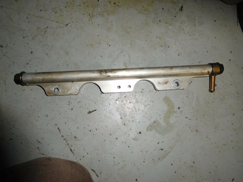 2003 Johnson outboard 115hp 4 stroke J115PX4STS fuel rail 5033537