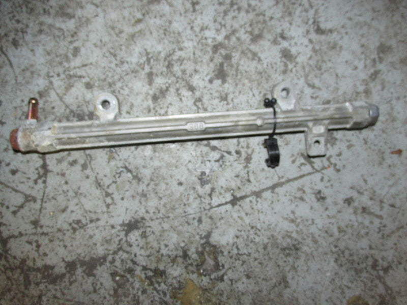2005 Suzuki outboard DF70 4-stroke 70hp fuel rail 15751-99E00