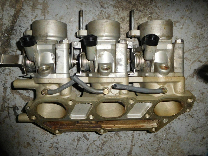 2004 Yamaha 225hp outboard 4 stroke Port intake manifold throttle body 69j-13753