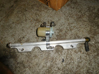 Load image into Gallery viewer, 2001 Suzuki Outboard DF90 Fuel Rail 15750-90J00
