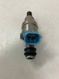 Load image into Gallery viewer, REFURBISHED Suzuki 2 stroke outboard fuel injector (15710-92E01)
