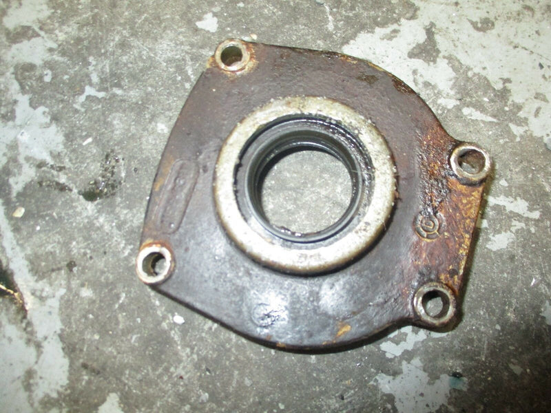 1999 Mercury outboard 150hp XL lower seal carrier 1156-6311