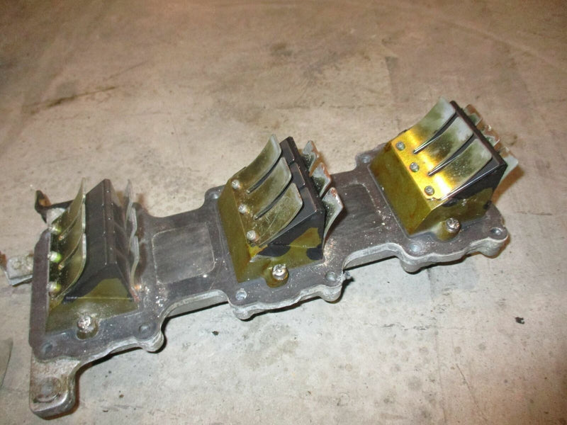 Yamaha 80hp 2 stroke outboard intake manifold with reeds (688-13641-00-94)