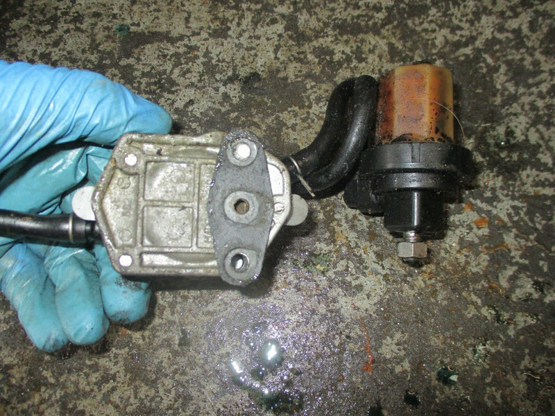 1996 Yamaha pro 50hp 2-stroke fuel pump and filter 692-24410