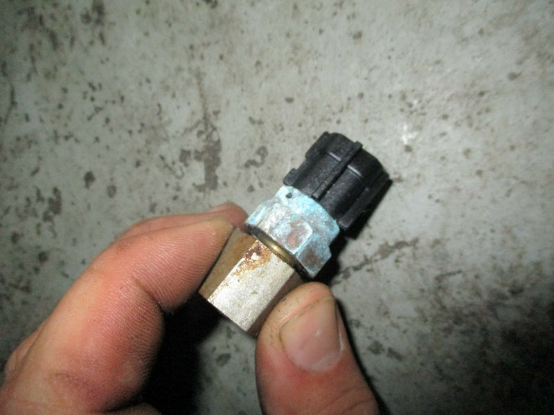2000 Yamaha OX66 SWS SX225TXRY outboard thermo sensor 65l-85886