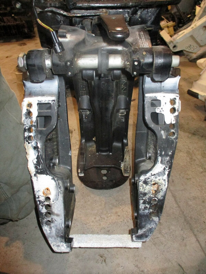 Suzuki DF300 300hp outboard 25" midsection