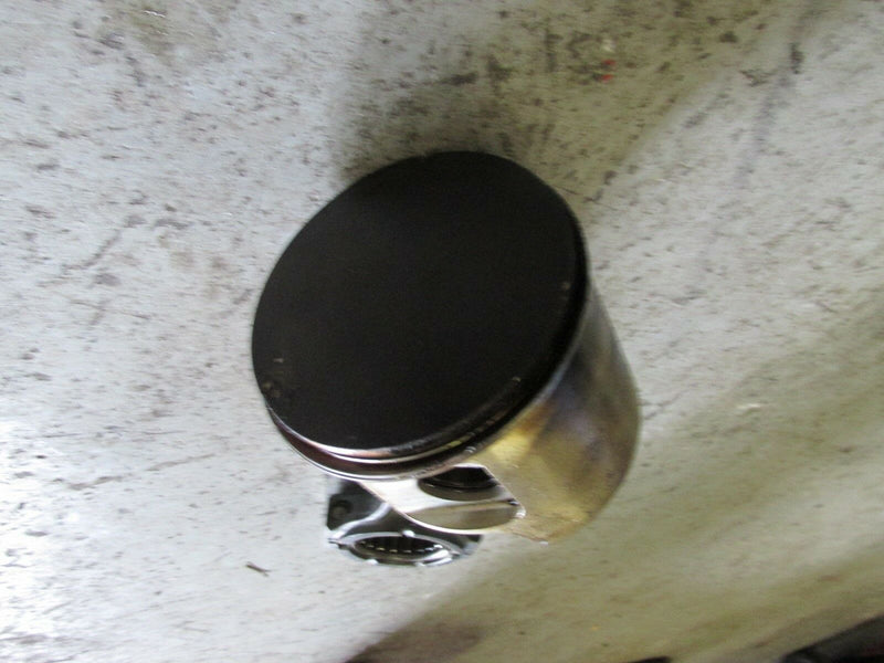 1990 Yamaha saltwater series carbureted 250 ETXD port piston and rod 306952
