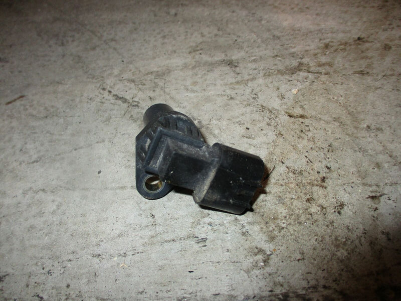 Suzuki DF90 90hp outboard CAM position sensor (33220-76G02)