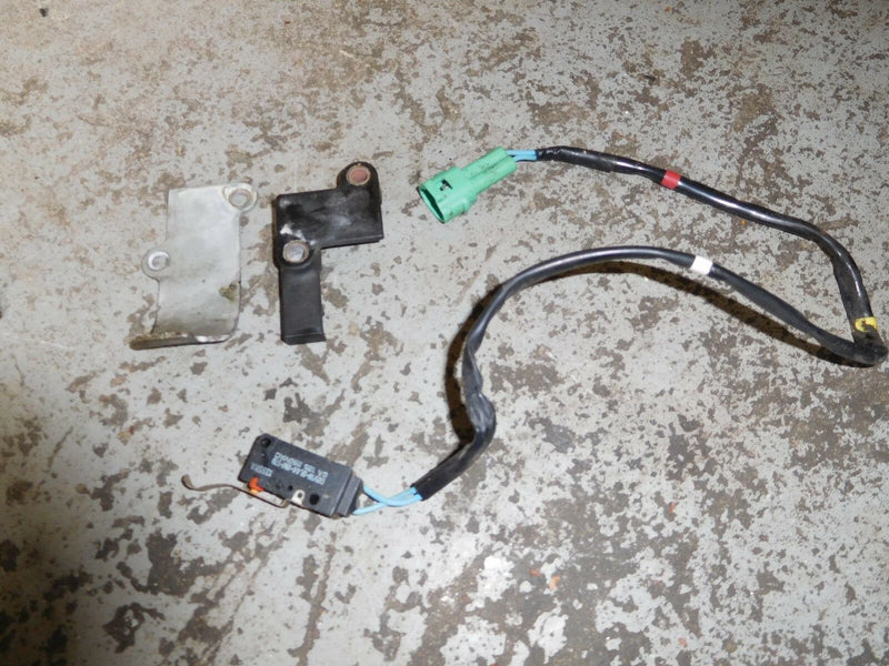 2006 Suzuki Outboard DF90 4 stroke Tilt Limit Switch 37722-93J00