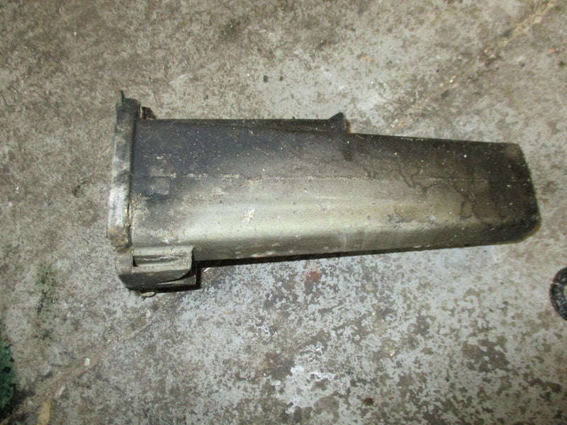 1997 Johnson 35hp AML35D outboard exhaust manifold 335634