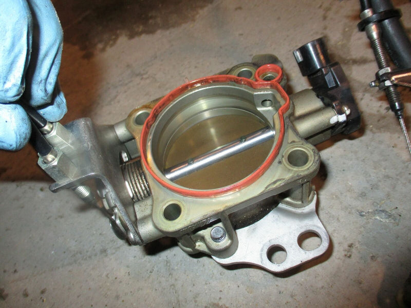 Suzuki DF150 150hp outboard throttle body with sensor (13300-96J00)