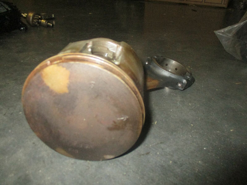 Yamaha 250hp outboard starboard piston and rod