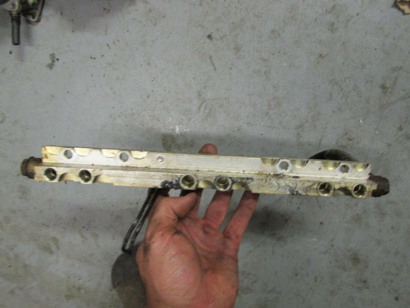 1997 Suzuki DT 150 fuel rail 15750-92E04