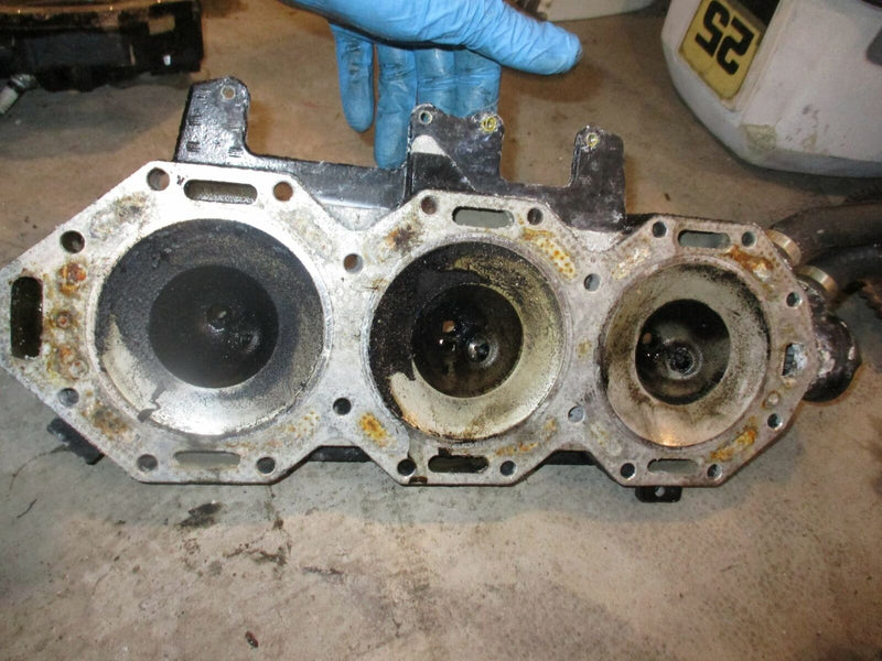 Evinrude ETEC 225hp outboard port cylinder head (350569)