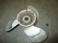 Load image into Gallery viewer, Yamaha outboard aluminum propeller 9 1/4 by 10 1/2-J
