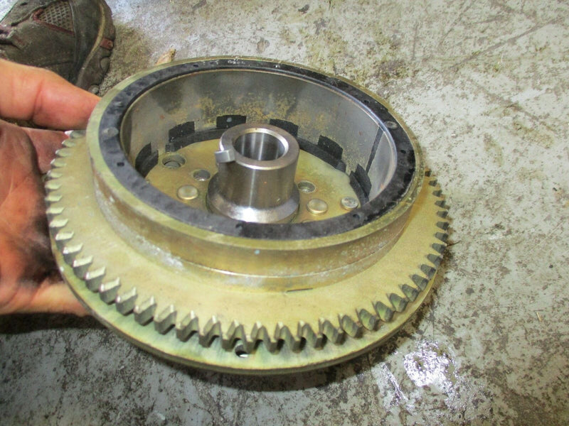 2000 Yamaha outbord 9.9hp 4-stroke flywheel 6g8-85550-11