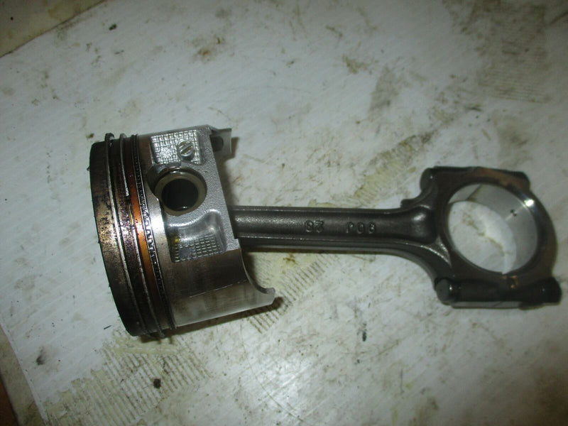 Suzuki DF115 115hp outboard piston and rod (12111-90J01)