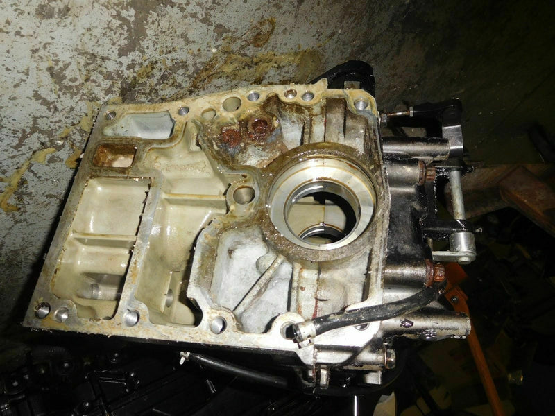 2000 Suzuki Outboard DF70 hp crankcase block 11300-99E05-014