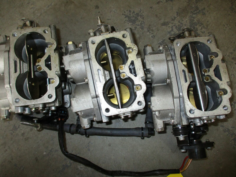 Yamaha Carburetor set of 3 [6S300] (6S3-14301-00) Middle Carb Valve Stuck