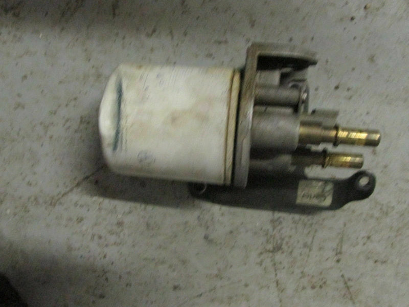 2003 Evinrude Ficht outboard 2 stroke 250hp E250FPLSTR fuel filter housing 50012