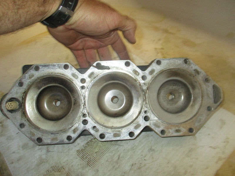 Johnson 175hp 2 stroke outboard cylinder head (337548)
