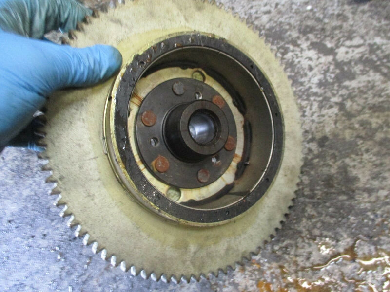 1996 Yamaha pro 50hp 2-stroke flywheel 63d-85550-10