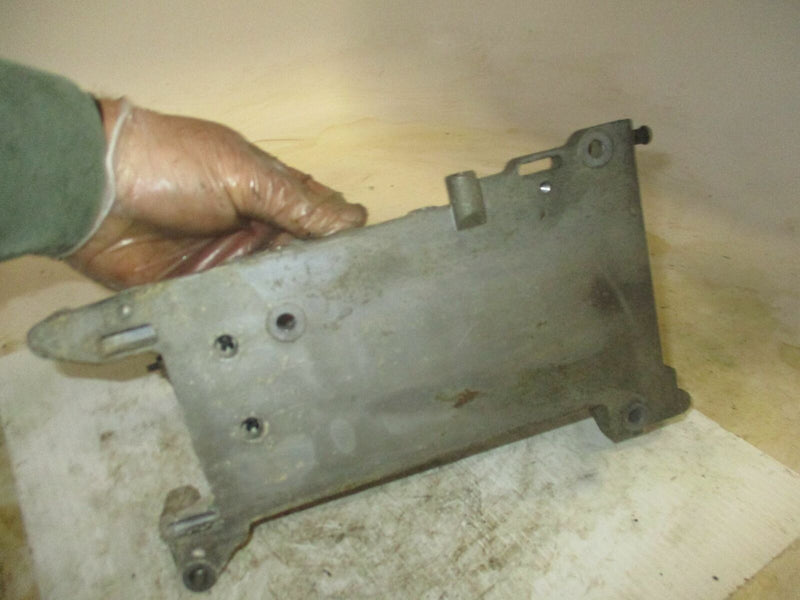 2001 Yamaha 50 hp outboard 4 stroke bracket 62Y-01